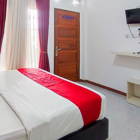 Reddoorz Syariah At Penginapan Eby Padang Padang (Sumatra) Exterior foto