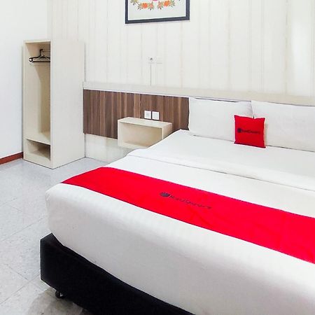 Reddoorz Syariah At Penginapan Eby Padang Padang (Sumatra) Exterior foto